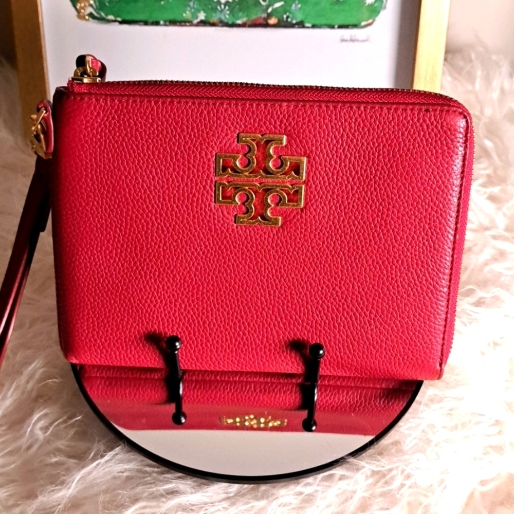 Tory Burch Britten Wristlet Large Zip Pouch